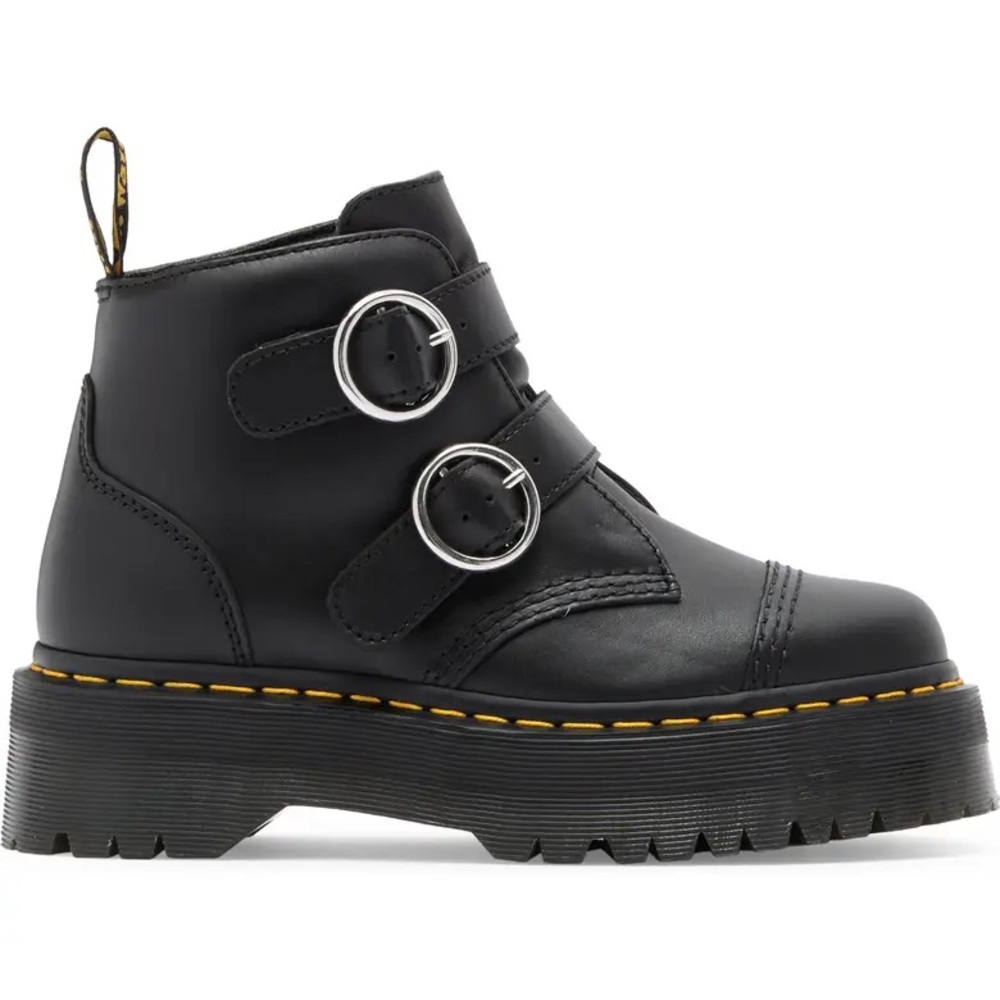NWT Dr. Martens Devon Platform Boots